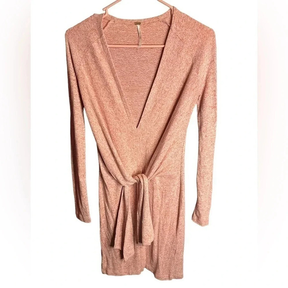Free People Ginger Cozy Tie Front Sweater Dress Pink V-neck Size XS Bodycon Mini - Picture 3 of 13